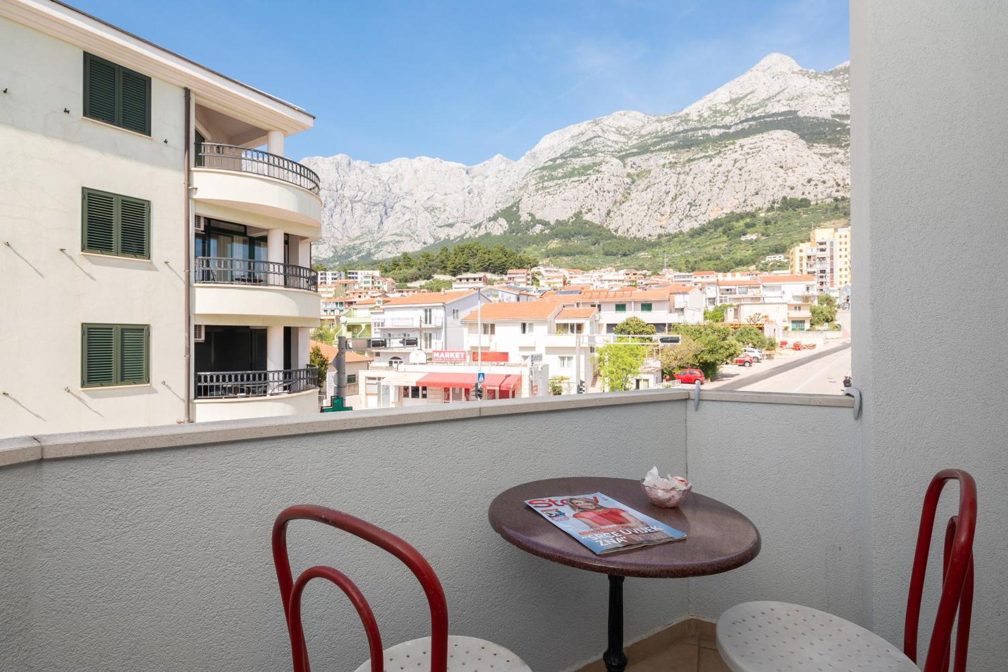 Magnolia Center 2 Makarska